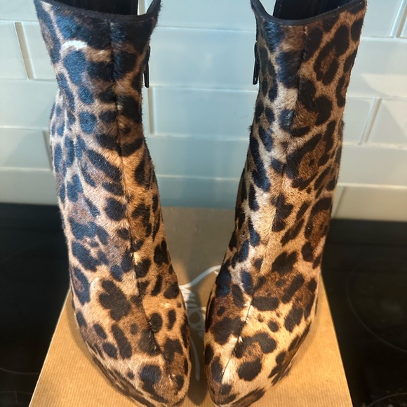 Leopard Print Ankle Boots - Picture 1 of 7
